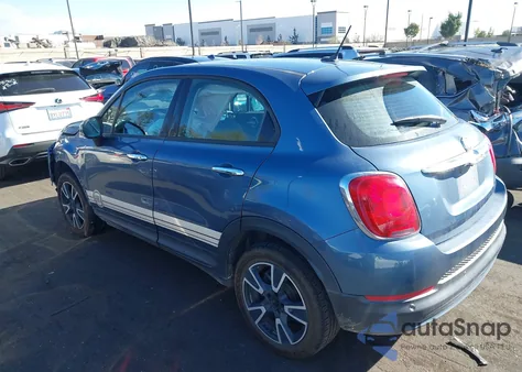 2017 Fiat 500X Pop Fwd z USA, uszkodzony, nr VIN ZFBCFXAB2HP606538